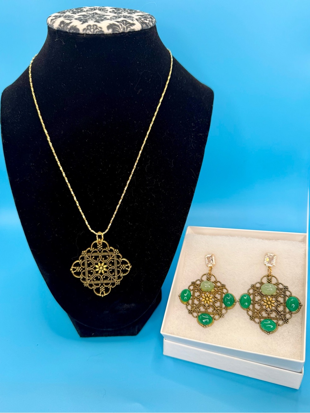 Lifetime Jewelry Gold Filigree Pendant Necklace & Green Stone Drop Earrings Set